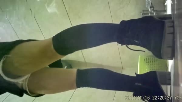 厕所偷拍-云上会所酒吧合集30